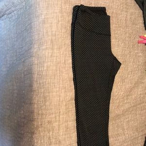 Lucy brand capris size large